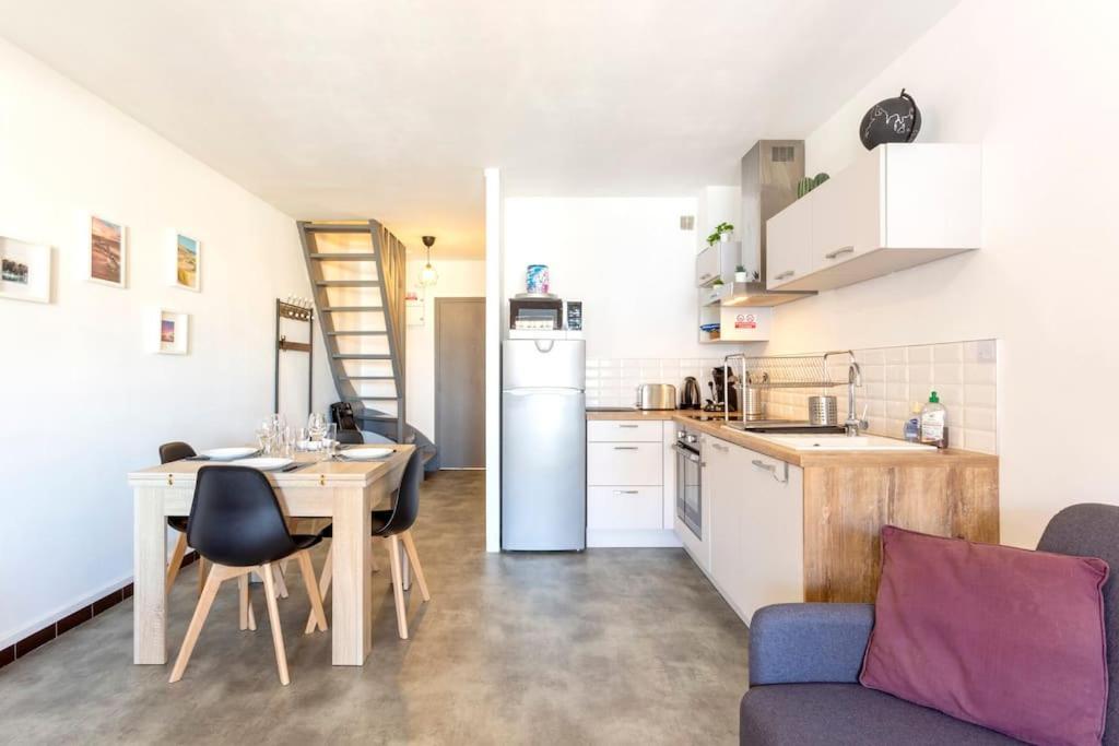 Chez Audrey - Agreable Appartement Duplex Climatise Et Convivial Le Grau-du-Roi Kültér fotó